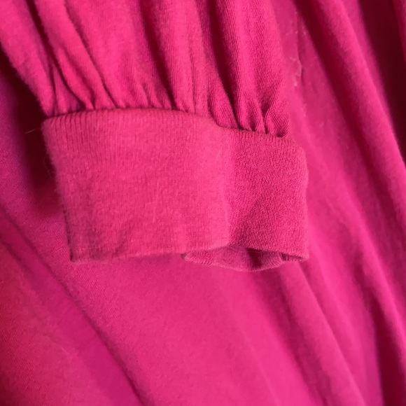 Amade fuchsia longsleeved T-shirt size large - Picture 3 of 5